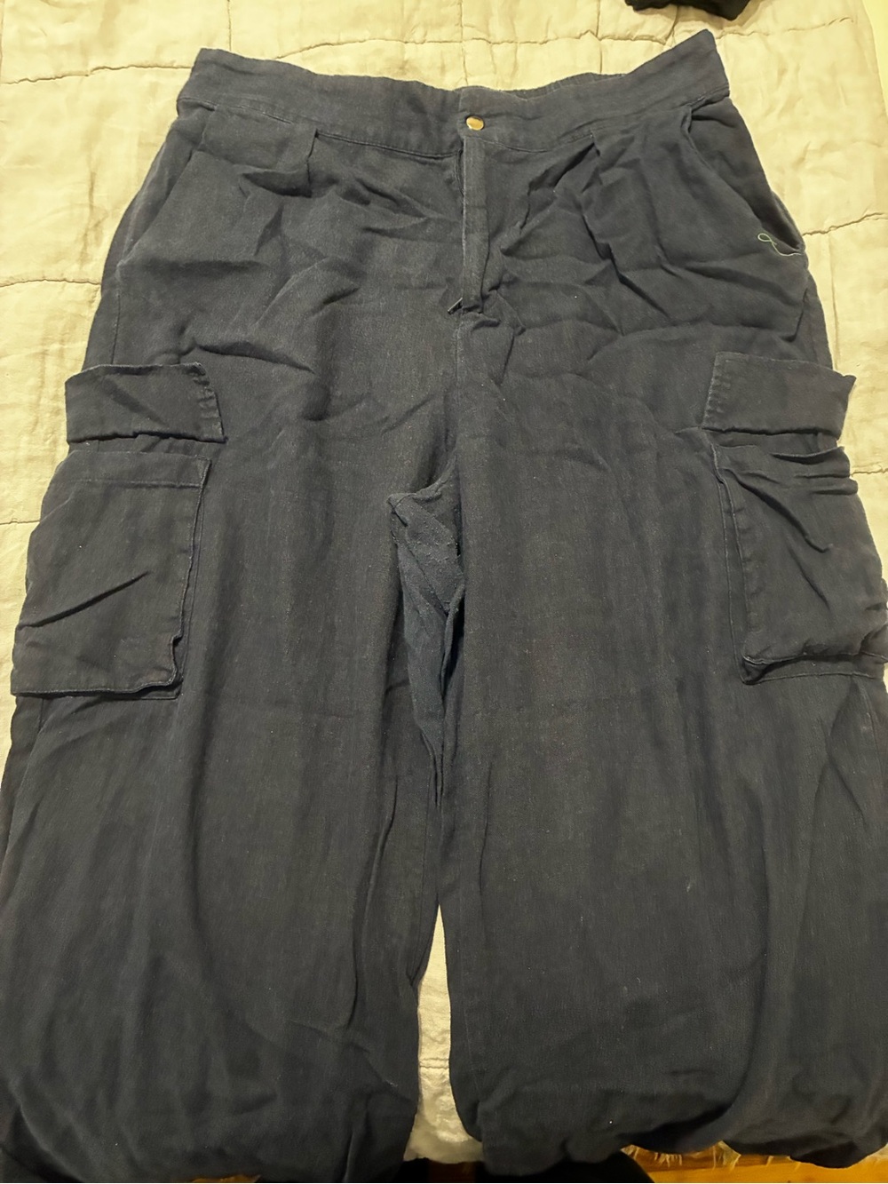 Tahari Dark Navy Linen Cargo Pants with Side Pockets